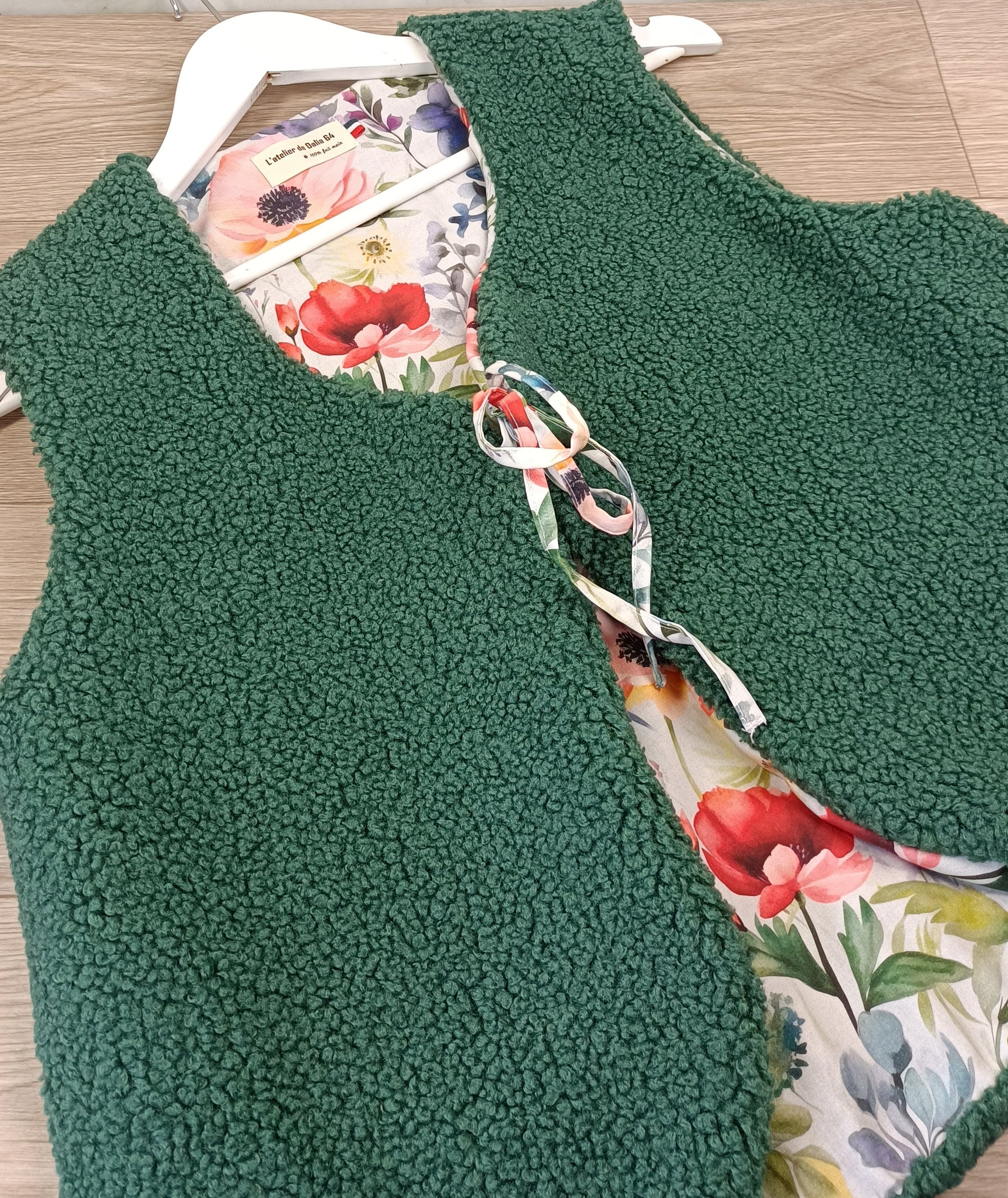 Gilet berger adultes sherpa vert tissu intérieur coquelicot