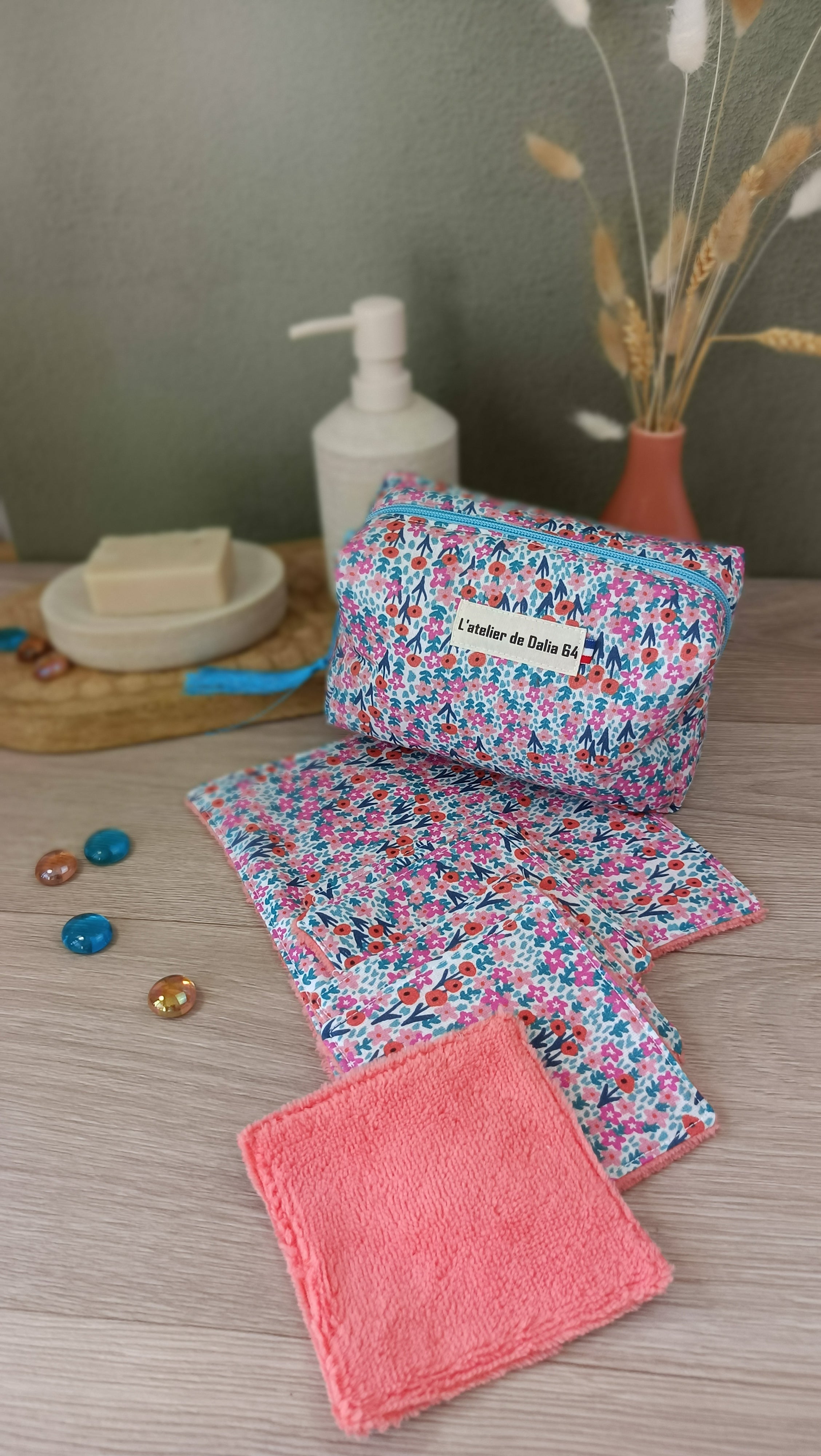 Trousse maquillage et accessoires assortis - Fleurs multico