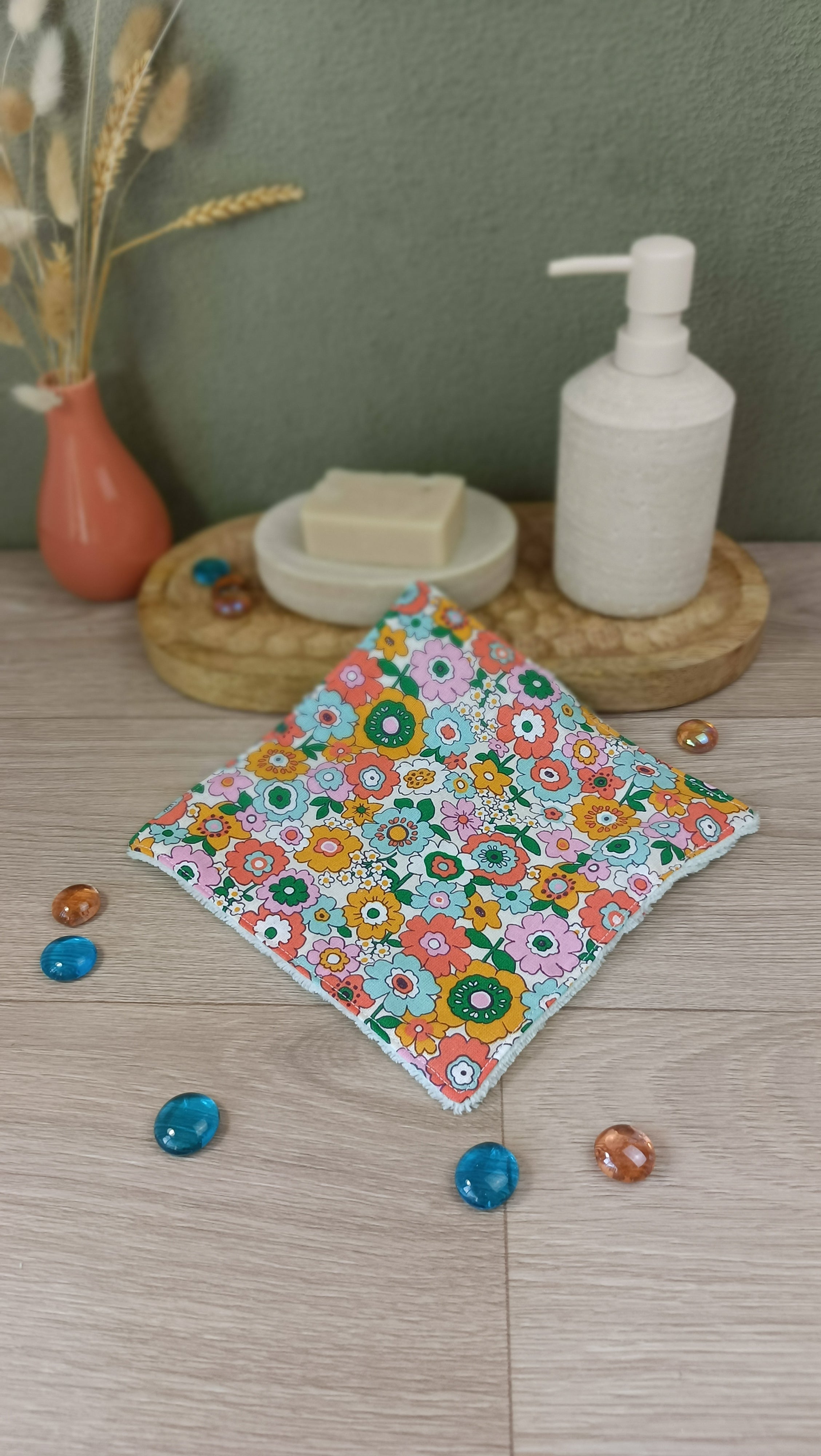 Trousse maquillage et accessoires assortis - Fleurs rétro- ivoire rose