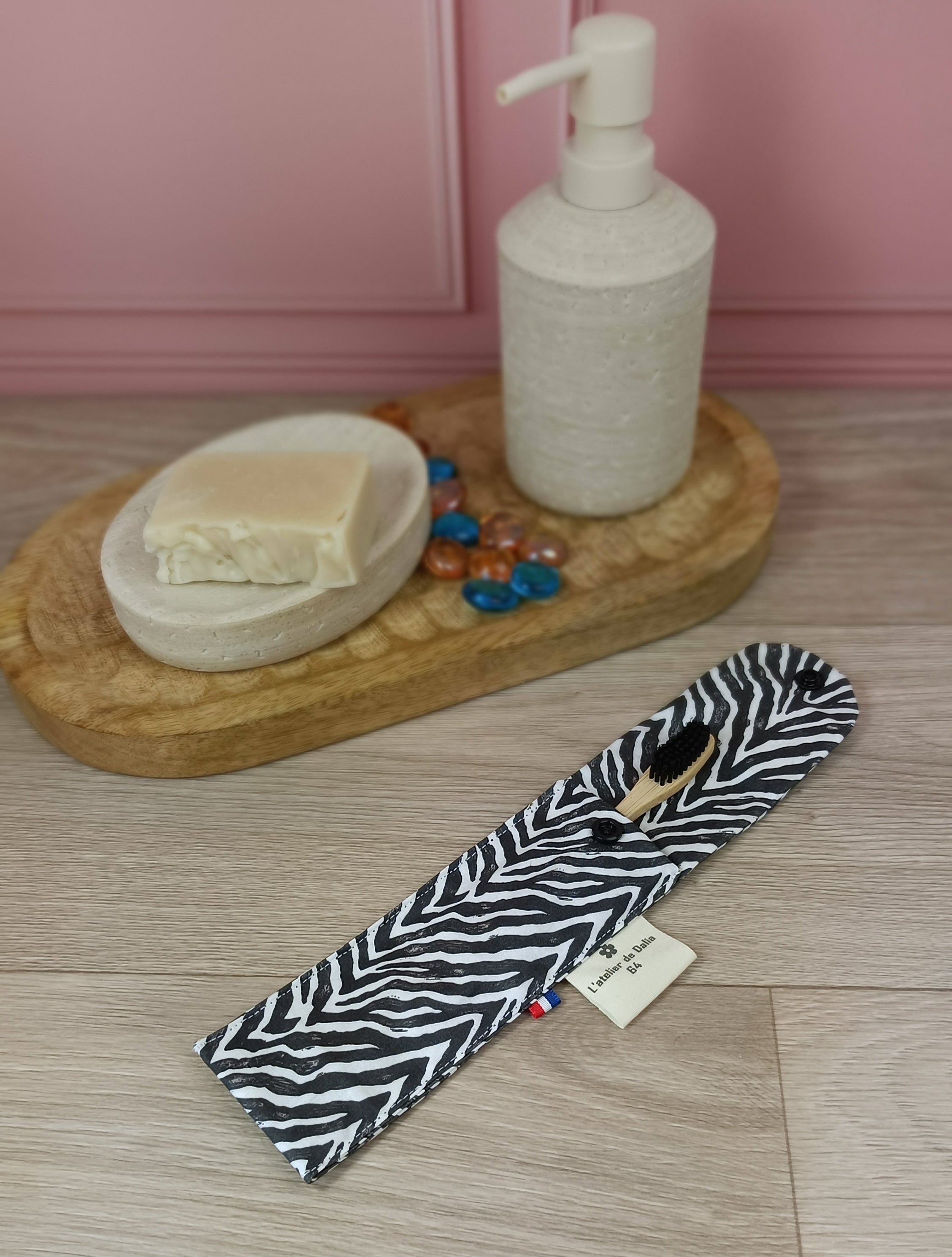 Étuis à brosses à dent et pochettes à savon lavables -  motif zèbre