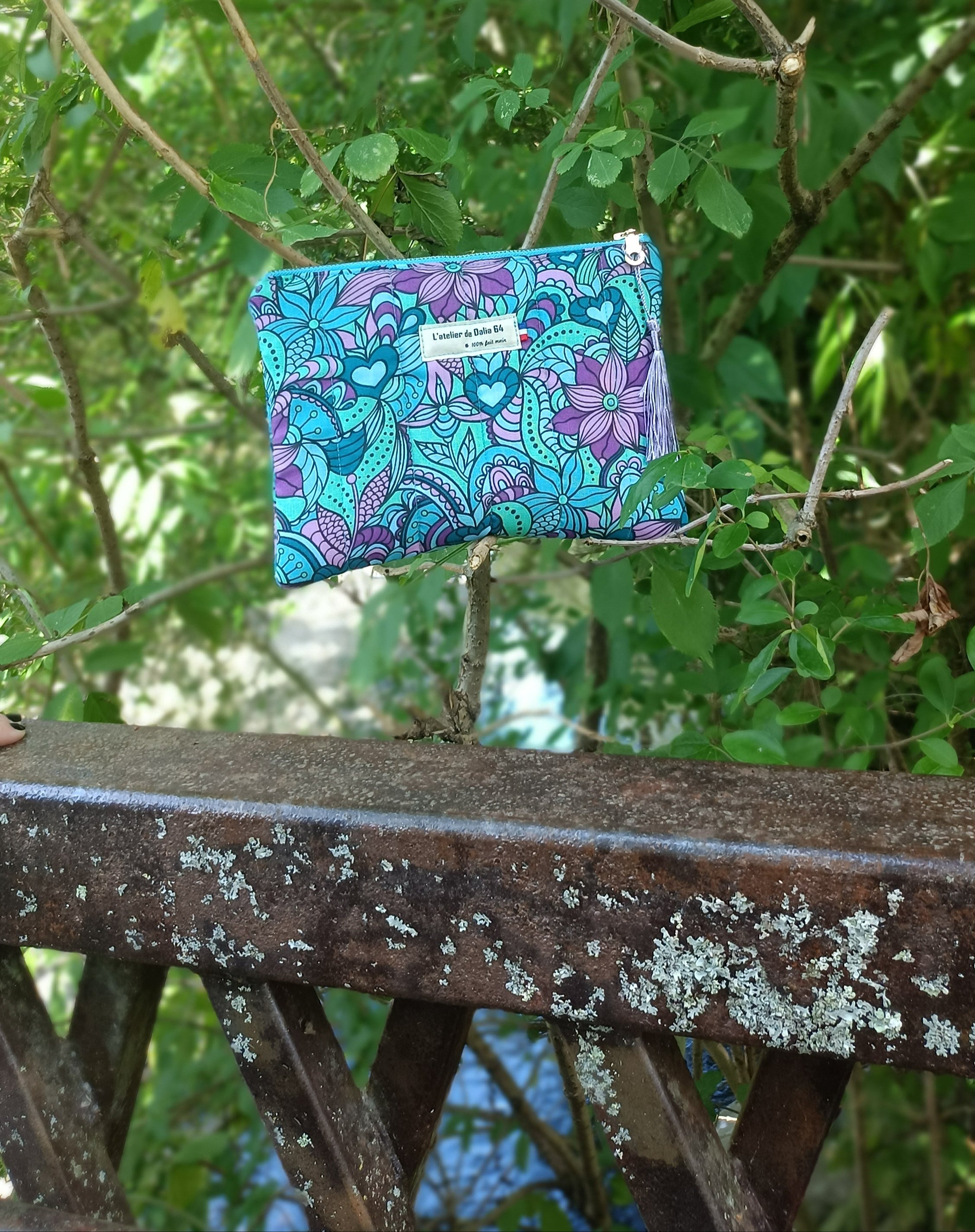 Pochette plate matelassé - BOHO - Orchidée bleue