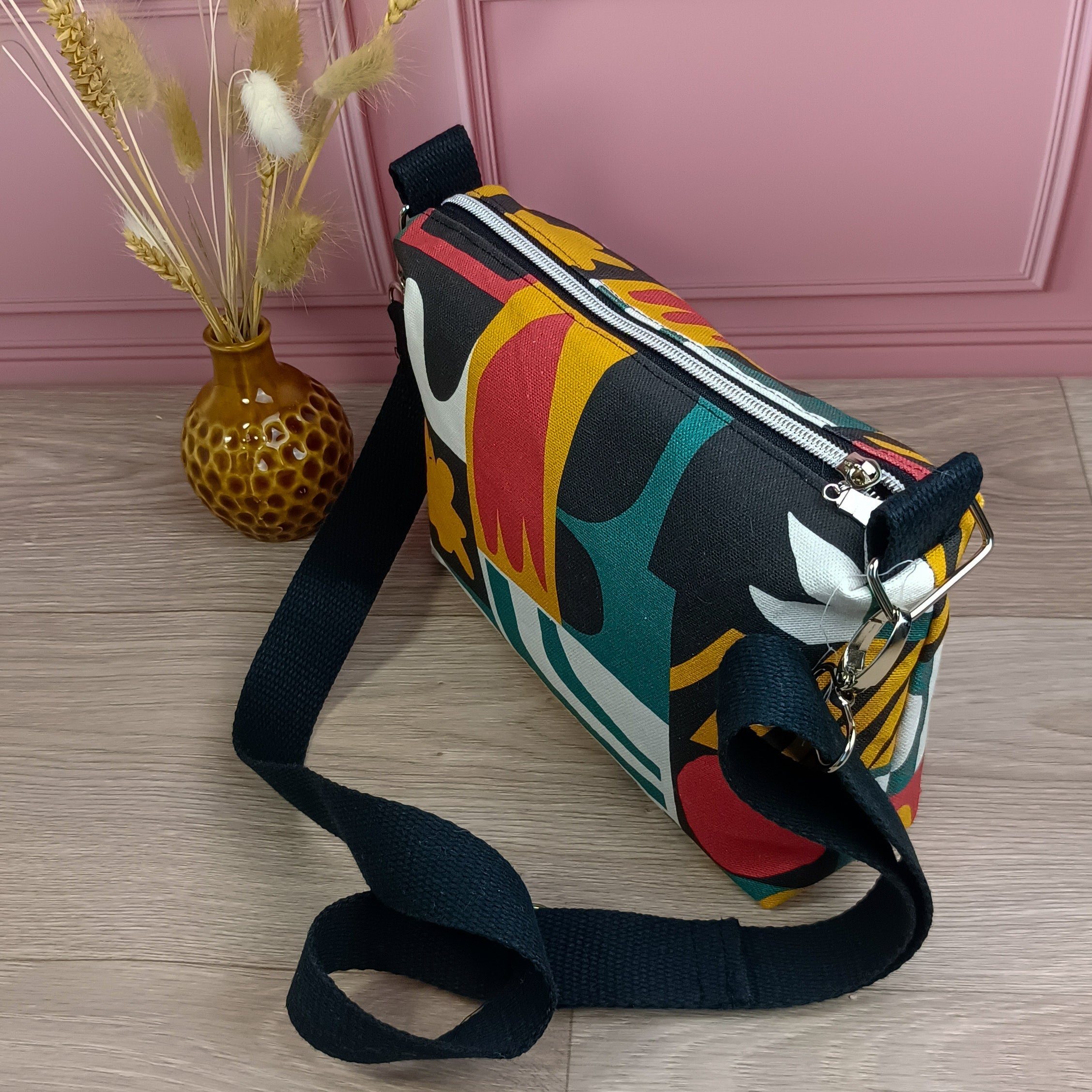Sac bandoulière avec tissu et bandoulière en coton 