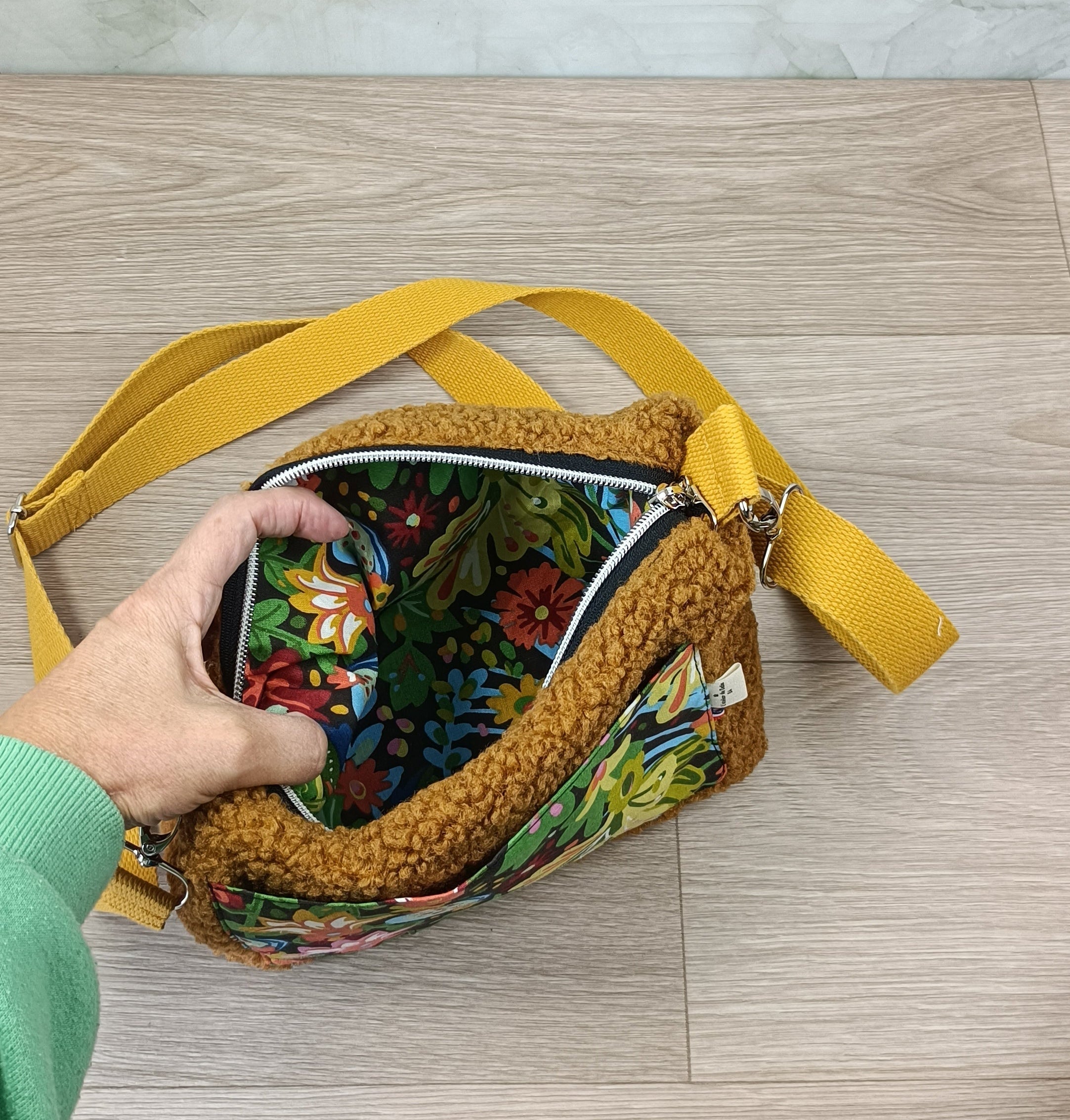 Sac bandoulière réglable sherpa caramel  