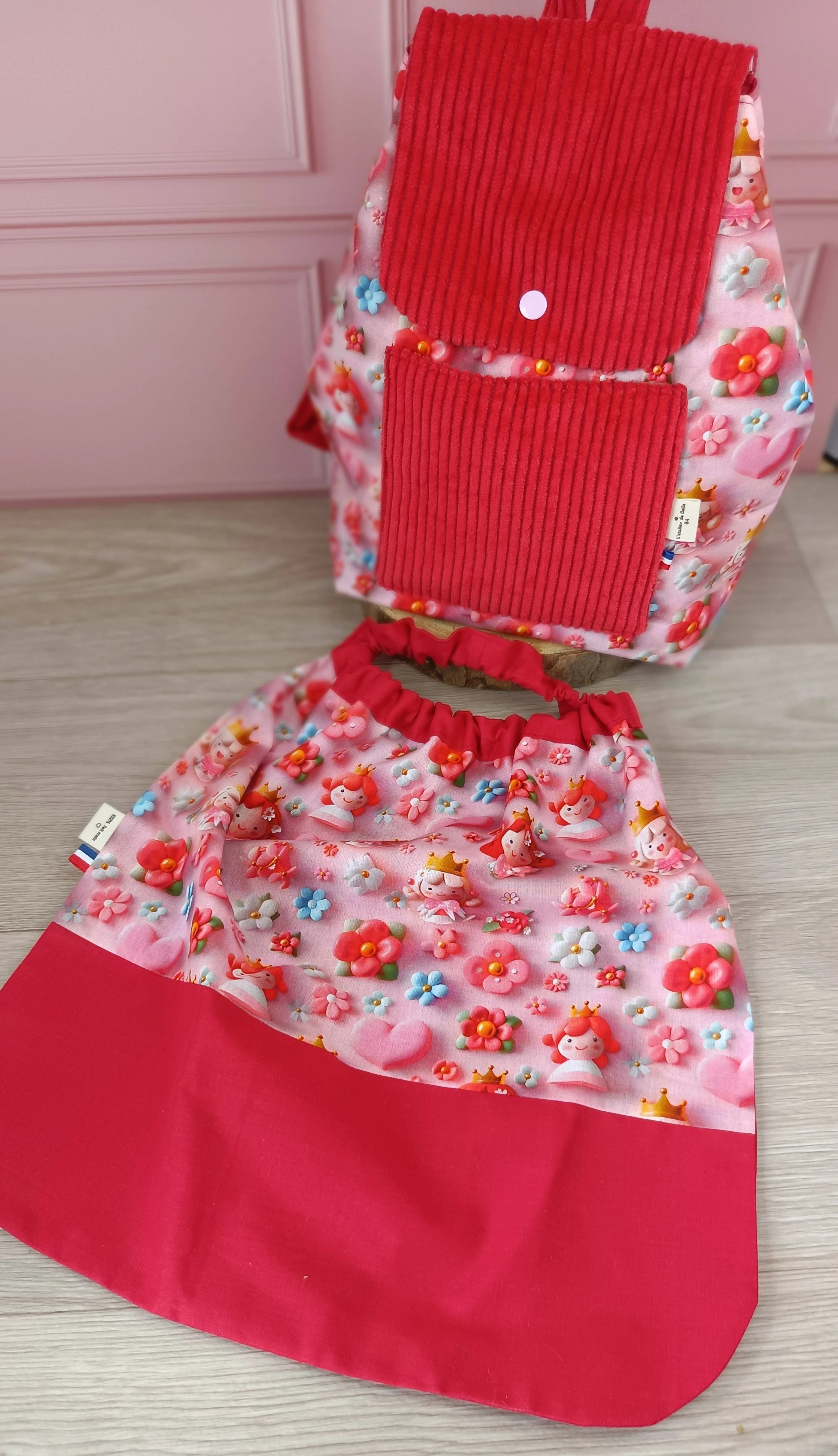 Sac à dos et serviette de cantine Queena