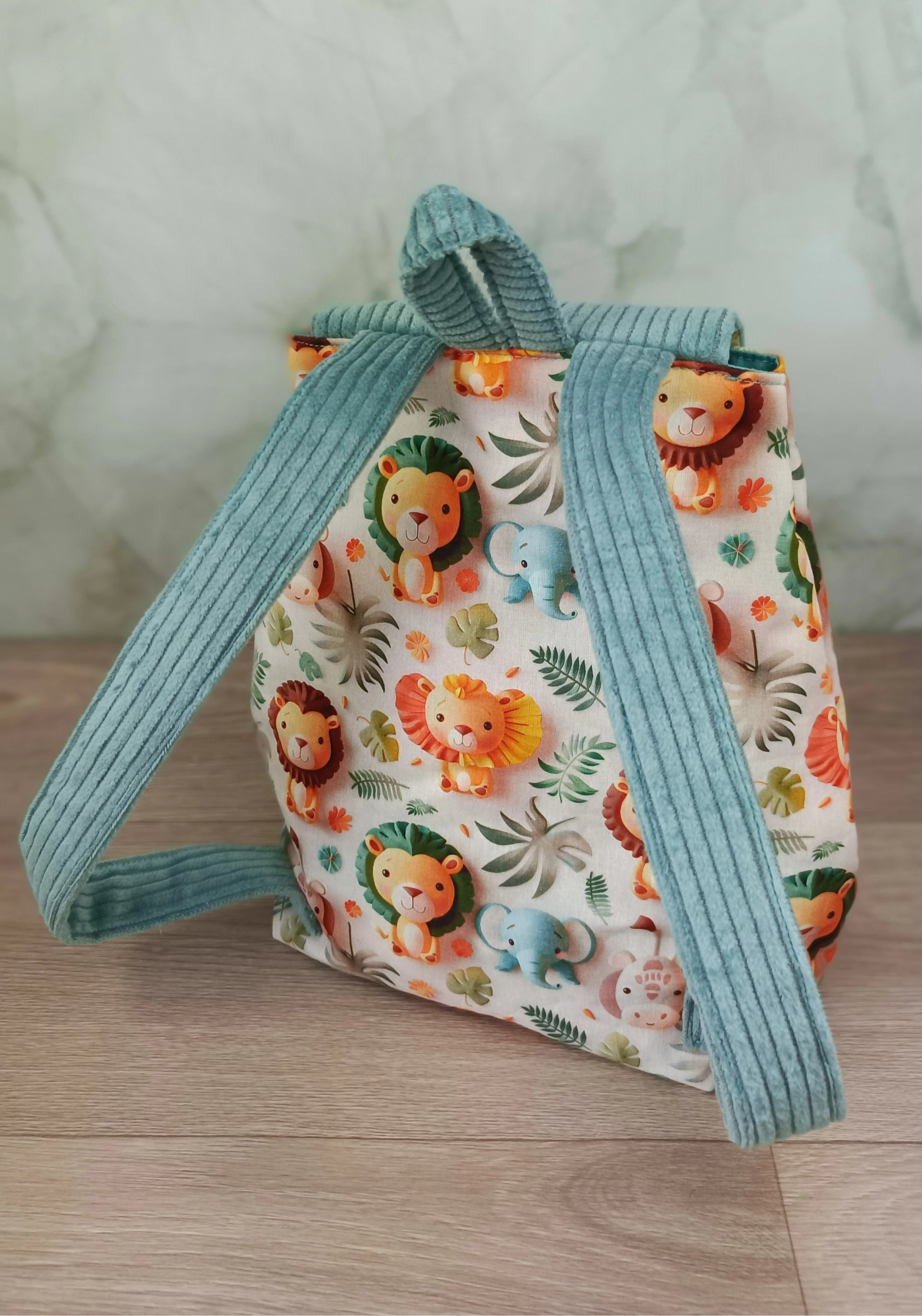 Sac à dos et serviette de cantine Safari