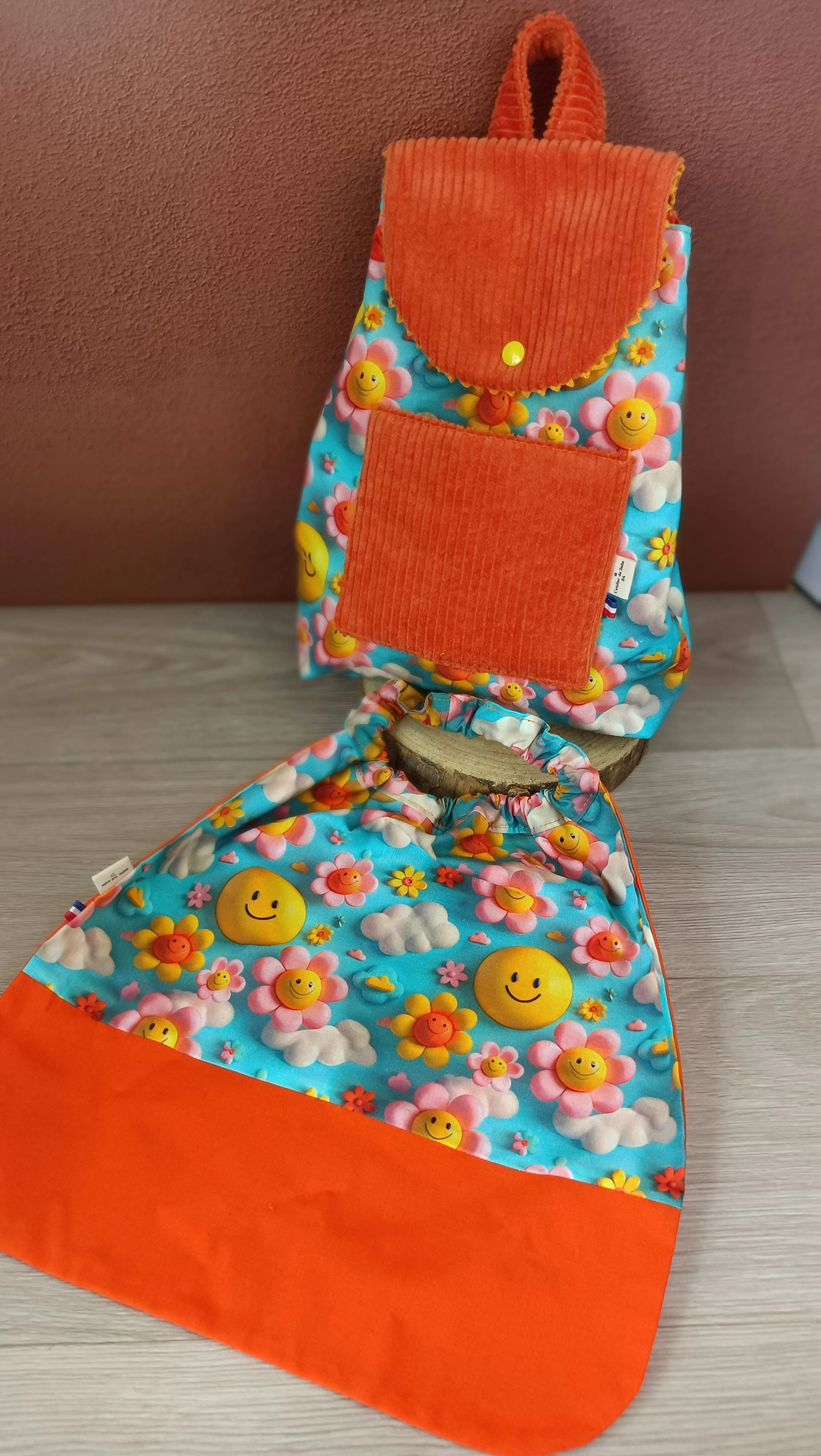 Sac à dos et serviette de cantine Soleil