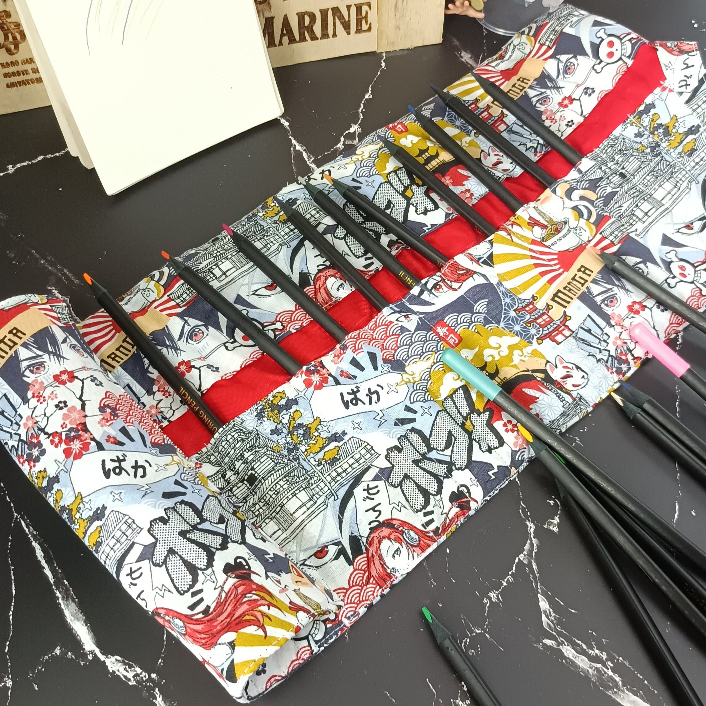 Trousse crayon ou feutres à rouler - Manga 