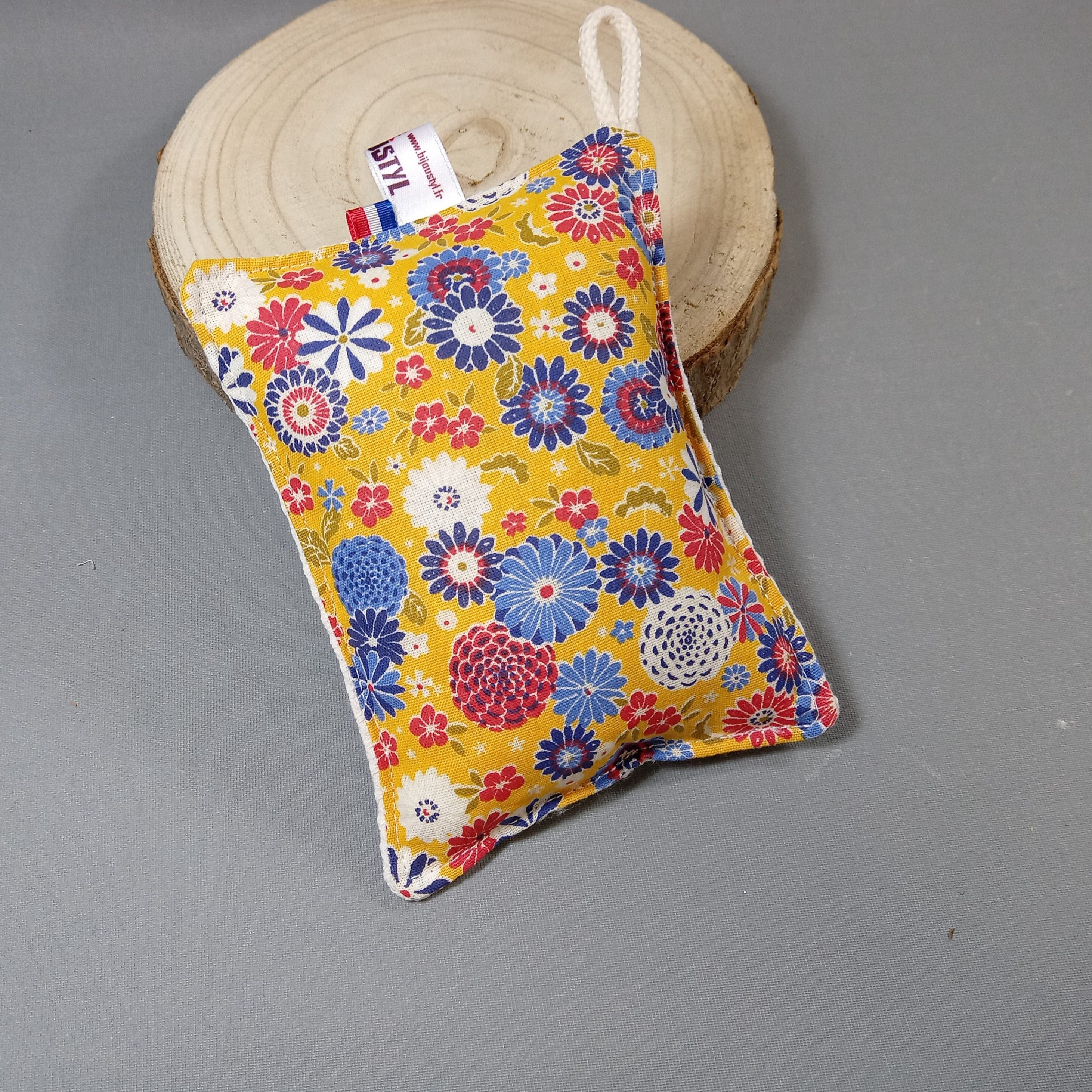 Eponges lavables - divers modèles disponibles- nid d'abeille